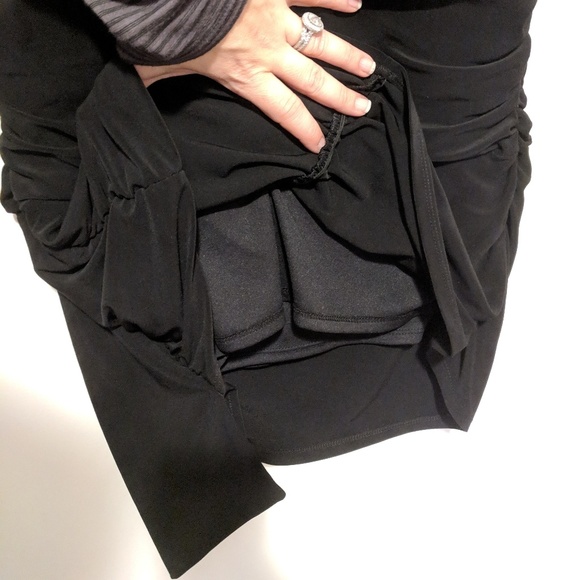 🌟ChueVa Black Cowl Neck Side-rouched Tank Blouse - Picture 6 of 8